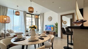 Dining - Luxury Living at Its Best : 2BR in Al Rahah (Abu Dhabi)