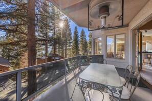 Outdoor dining - 90s Tahoe Time Capsule (Incline Village)