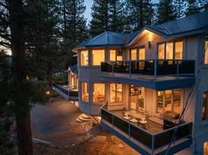 Outdoor dining - 90s Tahoe Time Capsule (Incline Village)