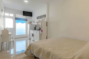 1 quarto, Wi-Fi de cortesia, roupa de cama