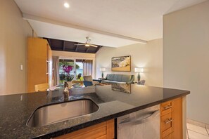 Deluxe Condo, Lanai, Ocean View | Private kitchen | Full-size fridge, microwave, oven, stovetop
