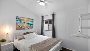4 bedrooms, WiFi, bed sheets