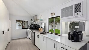 Kühlschrank, Mikrowelle, Ofen, Toaster