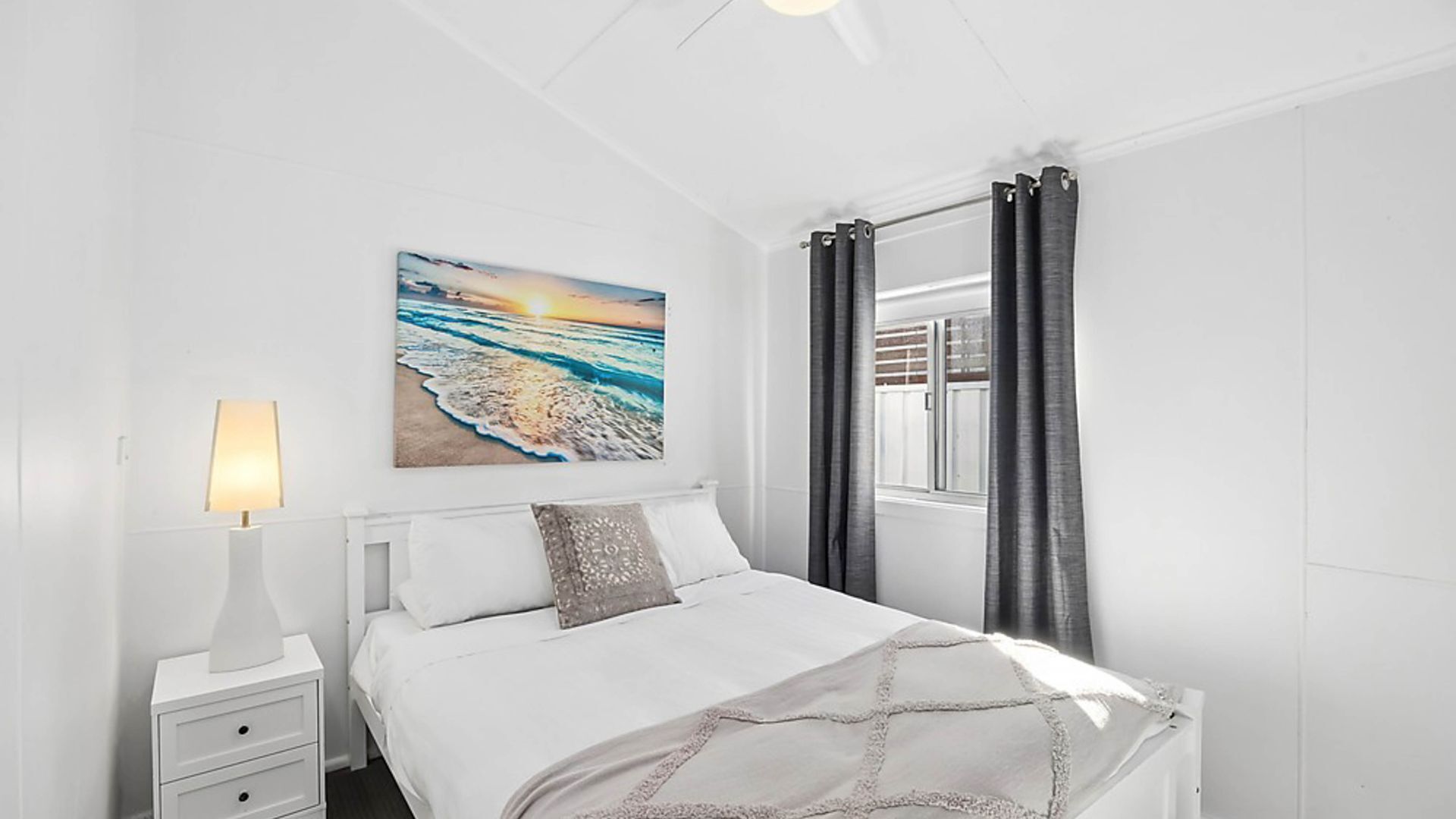 4 bedrooms, WiFi, bed sheets