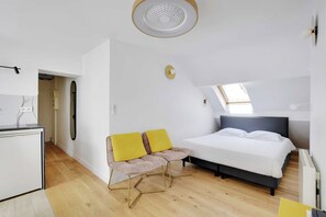 Desk, iron/ironing board, free WiFi, bed sheets