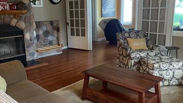 Smart-TV, Kamin, Computerbildschirme