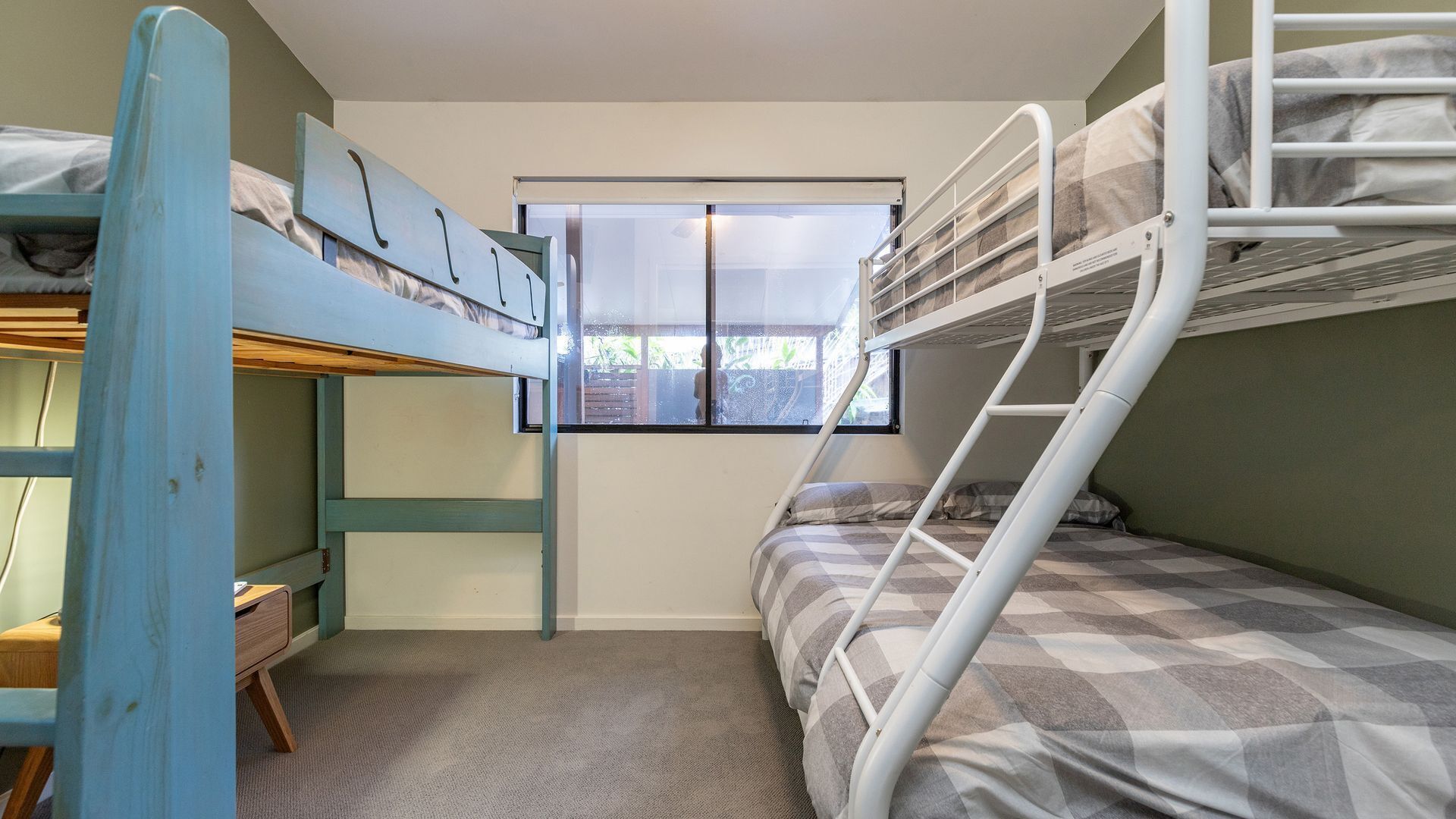 2 間睡房、熨斗/熨衫板、上網