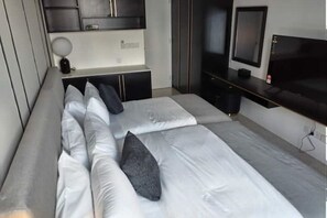 3 chambres, fer et planche à repasser, Wi-Fi, literie fournie