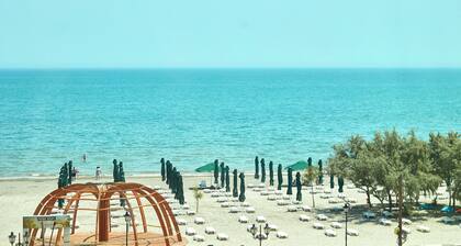 HOTEL AZALEEA MAMAIA NORD