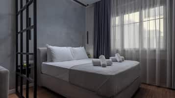 In-room safe, free WiFi, bed sheets