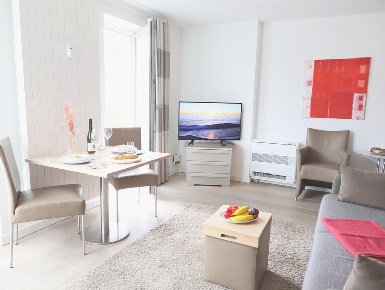Modern 2-room Vacation Apartment With Air Conditioning And Parking Space In A Central Location. - Sylt