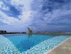 Outdoor pool - One-of-a-kind Villa with Private Rooftop Pool, 2 Bedrooms, Fully Eqpd Kitchen (Nungwi)