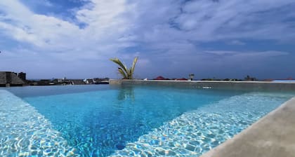 One-of-a-kind Villa with Private Rooftop Pool, 2 Bedrooms, Fully Eqpd Kitchen