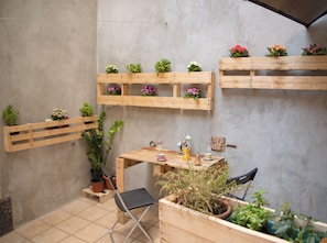 Condo club, cozinha, no piso térreo | Terraço/pátio