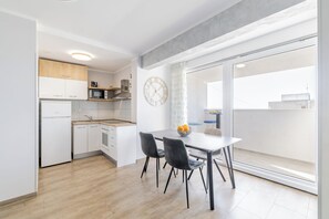 Apartment, 2 Bedrooms, Non Smoking | Private kitchen | Fridge, oven, stovetop, dishwasher - Vista Spalato (Split)