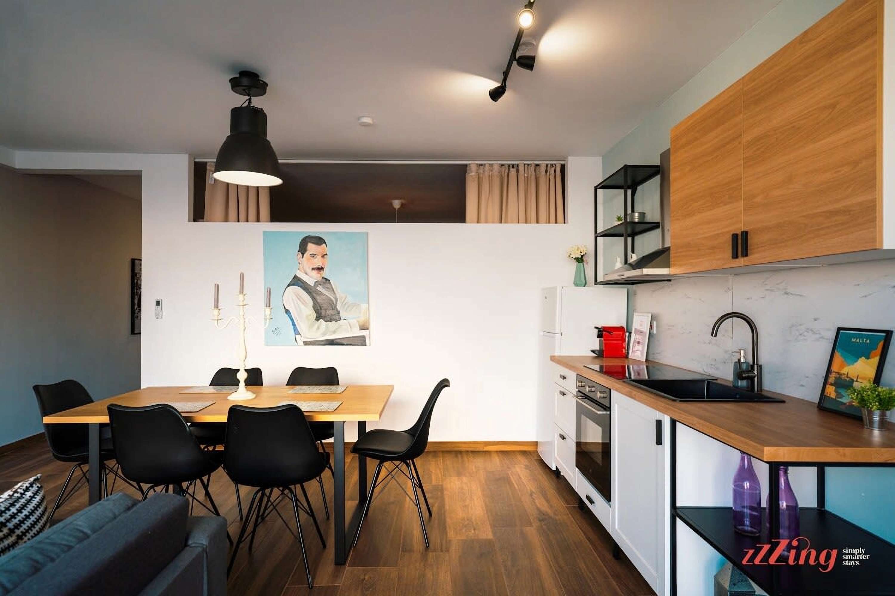 Fridge, oven, stovetop, coffee/tea maker