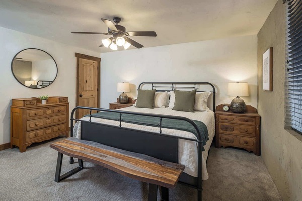 Master Bedroom (King Size)