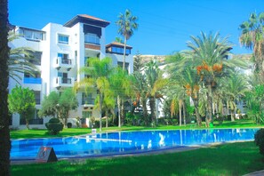 Outdoor pool - Luxury apartment in marina agadir (Agadir)