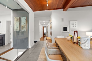 Interior - "The Modern Muse" at Lake Harriet- by Roxy Rentals (Minneapolis)