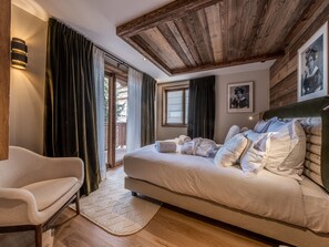 5 quartos, Wi-Fi de cortesia, roupa de cama