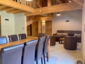 Interior - Spacious duplex for 10 ppl. 250m from slopes - Pets allowed (Les Deux Alpes)
