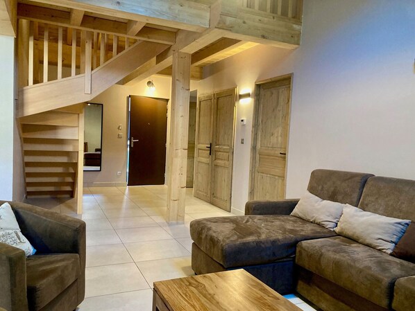 Interior - Spacious duplex for 10 ppl. 250m from slopes - Pets allowed (Les Deux Alpes)