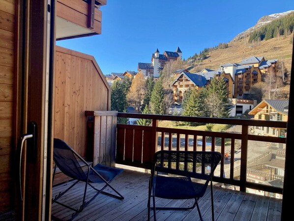 Property grounds - Bright 3-room apartment near slopes, pets allowed (Les Deux Alpes)