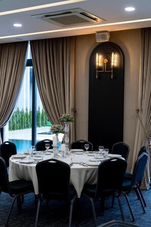 Dining - HOTEL BONVIE (Adapazari)