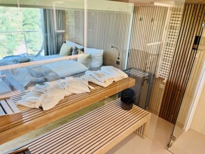 2 bedrooms, desk, free WiFi