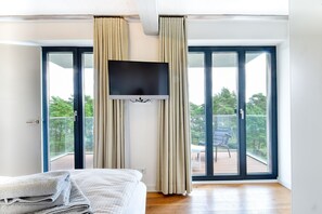 3 Schlafzimmer, Schreibtisch, Bügeleisen/Bügelbrett, kostenloses WLAN