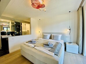 2 slaapkamers, een strijkplank/strijkijzer, gratis wifi
