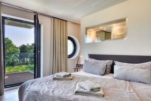 3 chambres, fer et planche à repasser, Wi-Fi gratuit