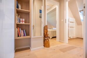 2 dormitorios, tabla de planchar con plancha, wifi gratis y ropa de cama
