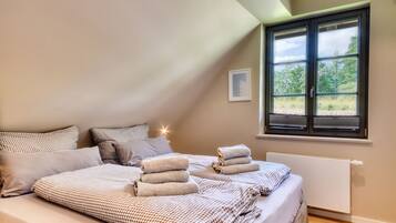 2 soverom, strykejern/-brett og wi-fi (inkludert)