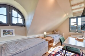 2 عدّة غرف نوم ومكواة/لوح كي وواي فاي مجانًا