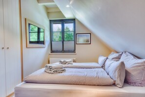 2 slaapkamers, een strijkplank/strijkijzer, gratis wifi