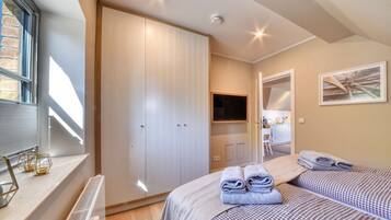 2 Schlafzimmer, Bügeleisen/Bügelbrett, kostenloses WLAN