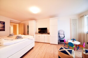 2 chambres, fer et planche Ă repasser, Wi-Fi gratuit, draps fournis