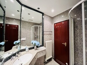 Dusche, Haartrockner