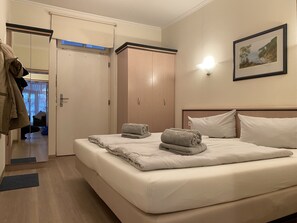 1 bedroom, free WiFi - Sea view paradise in Binz: Villa Seeadler - your relaxing oasis on the Baltic Sea (Binz)