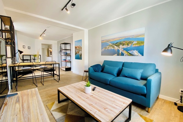 TV, mesa de pingue-pongue