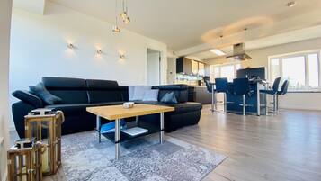 Télévision, livres, chaßne hi-fi