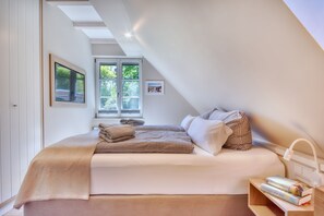 2 bedrooms, iron/ironing board, free WiFi - Newly built, modern, exclusive - that describes the Klein Stresow vacation village (Klein Stresow)