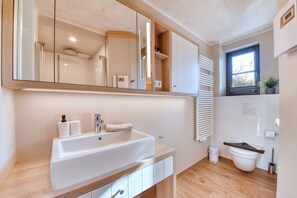 Hair dryer - Newly built, modern, exclusive - that describes the Klein Stresow vacation village (Klein Stresow)