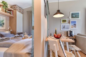 1 chambre, fer et planche Ă repasser, Wi-Fi gratuit, draps fournis