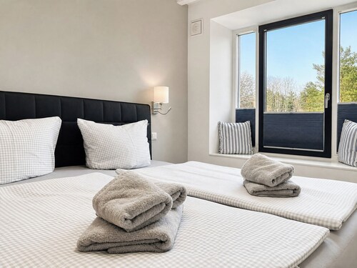 Meeresblick: Moderne Ferienwohnung mit Ostseeblick in Prora für 4 Personen