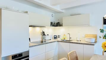 雪櫃、洗碗機、咖啡機/沖茶器、多士爐