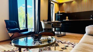 テレビ、ステレオ