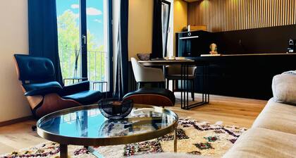 Hafenblick und stylische Atmosphäre im nagelneuen HafenCity Loft Stralsund