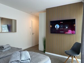 1 bedroom, iron/ironing board, free WiFi